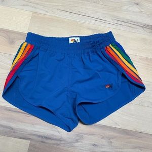 Aviator Nation 5 stripe flex board shorts size XS, great condititon.